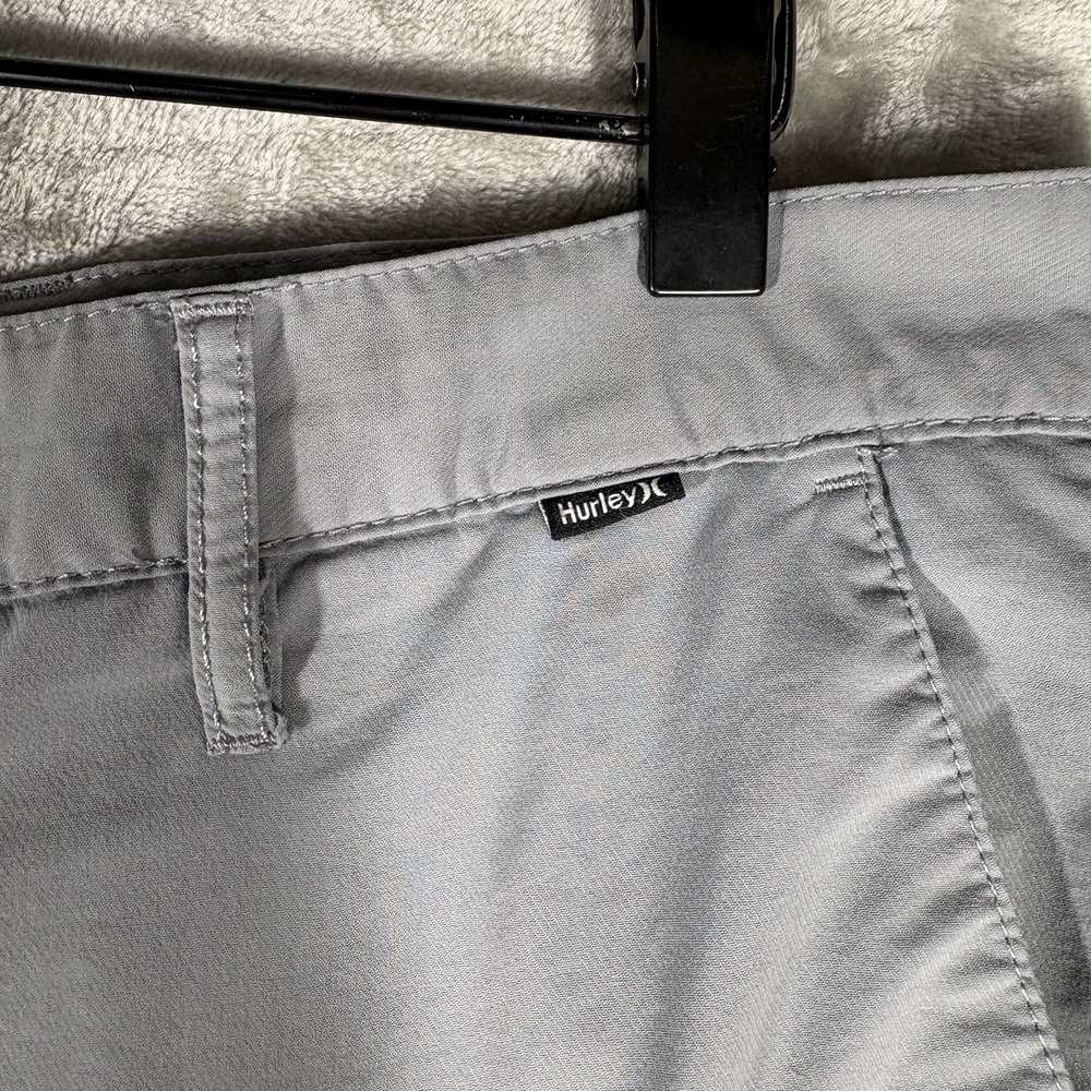 Hurley Nike DRI-FIT Mens Flat Front Shorts‎ Gray 36 Beach Coastal Athleisure - Picture 2 of 13